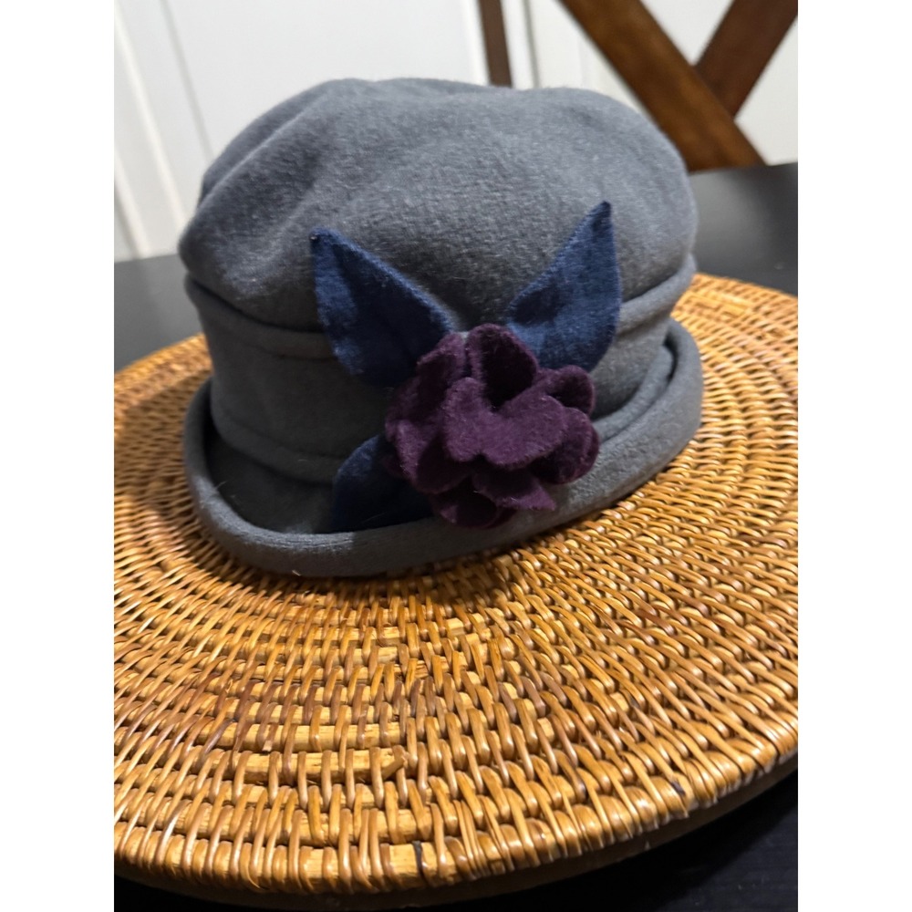 Parkhurst Grey 100% Wool Cloche Hat with Purple Flower Detail Made in Canada